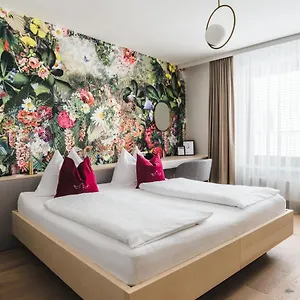 4* Otel Altstadthotel Weisse Taube